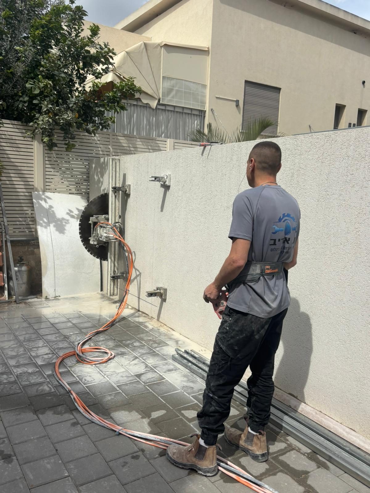 קידוח בטון בעבודת חוץ